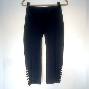 Capri Cut Out Leggings